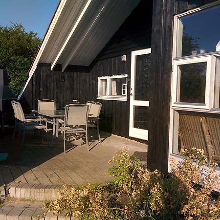 Kikkenborg 57 Holiday House *